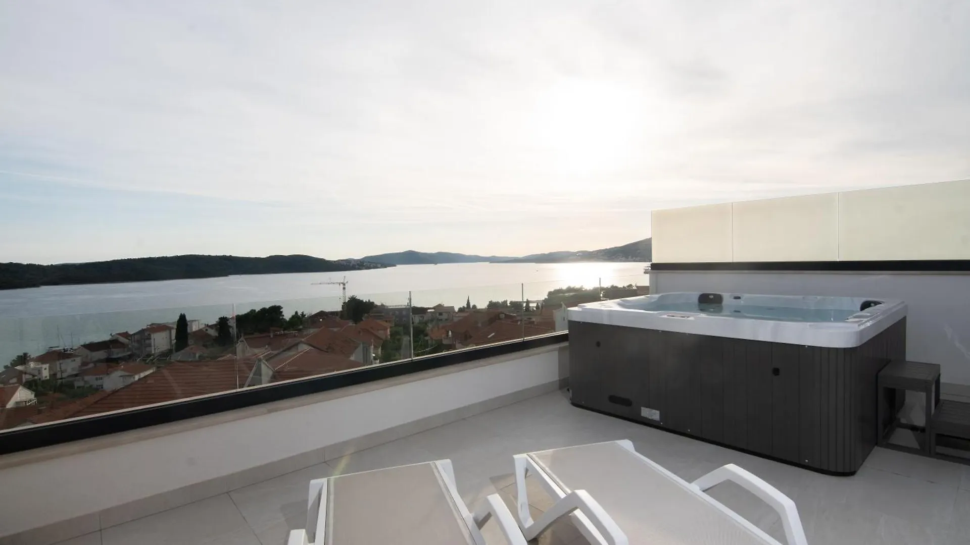 Adriatic Garden Apartments Okrug Gornji