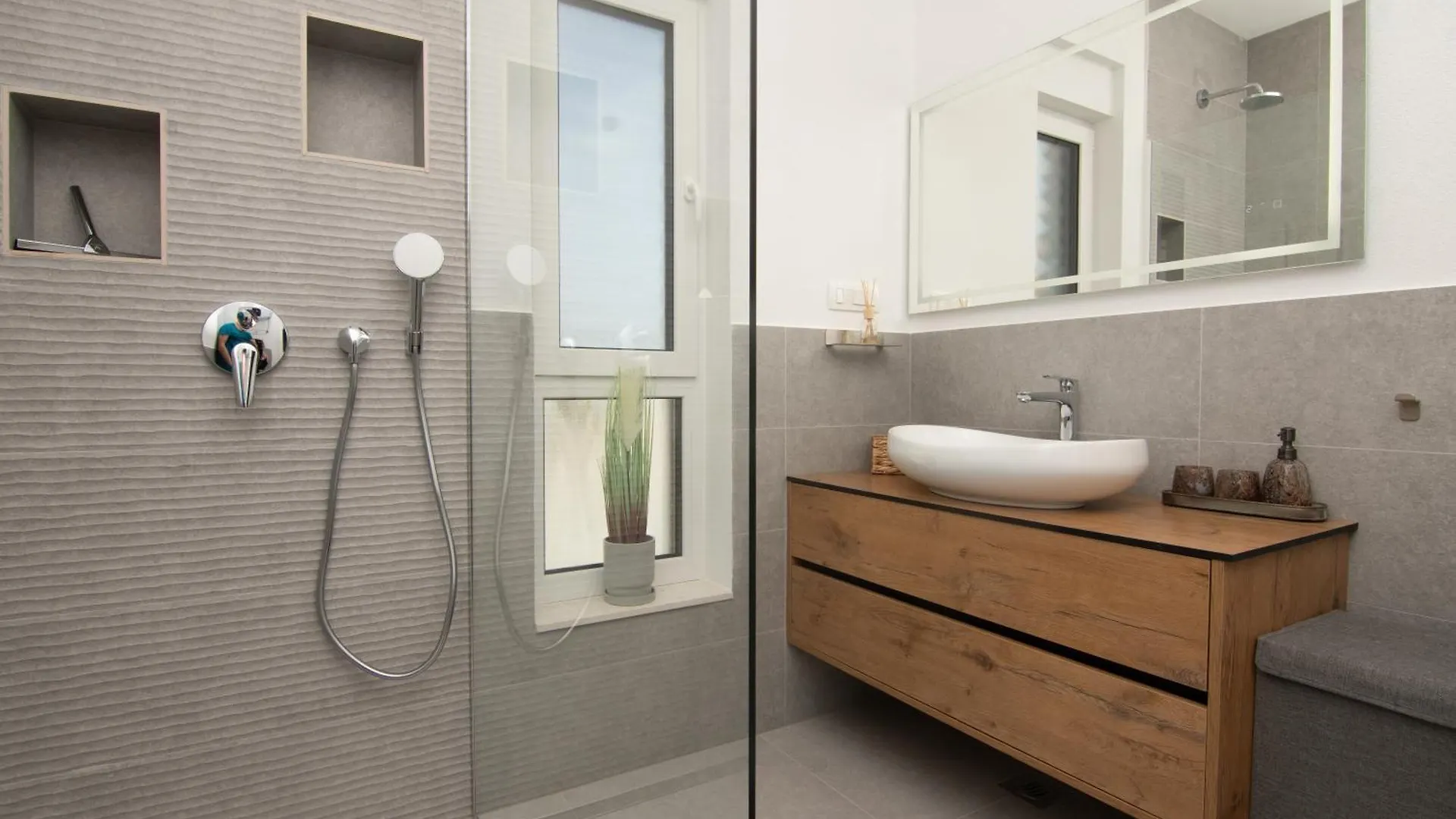 Adriatic Garden Apartments Okrug Gornji