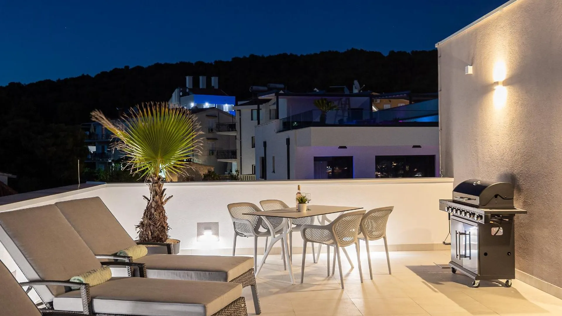 Adriatic Garden Apartments Okrug Gornji